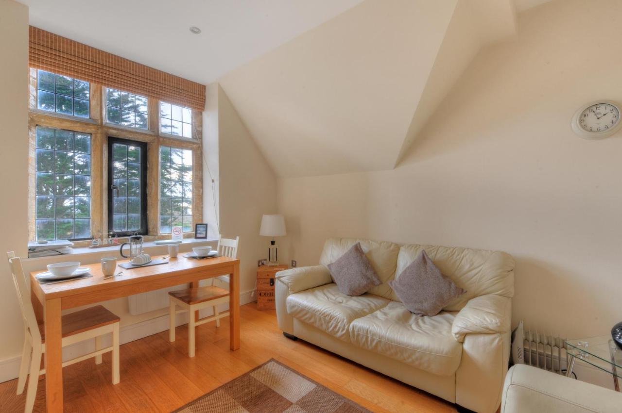 7 Coram Tower Apartment Lyme Regis Exterior foto