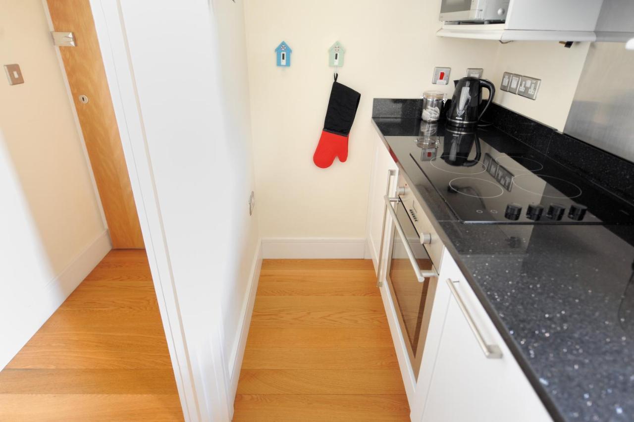 7 Coram Tower Apartment Lyme Regis Exterior foto